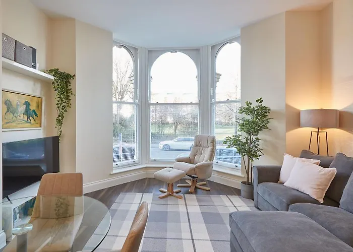 Host & Stay - South Cliff Apartment